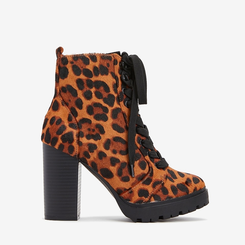 Express Women's Genuine calf Hair Leopard Boots size 8 NWT